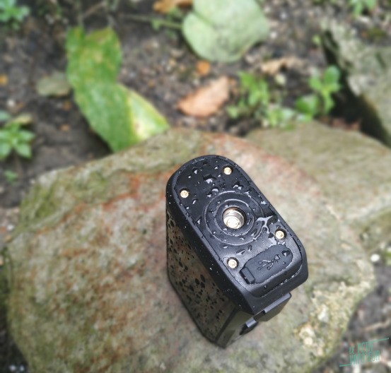 Box-AegisX-pluie-haut